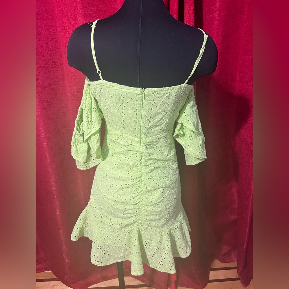 Lime green off the shoulders mini dress, size small - Picture 4 of 12